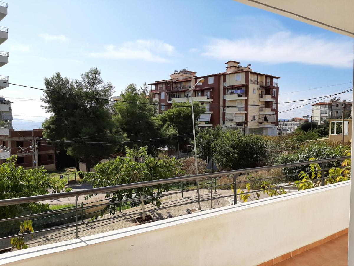Bardhi Apts Sarande Exterior photo